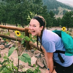 Meet your Posher, Megan